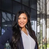 Dr. Shayna Markwongnark